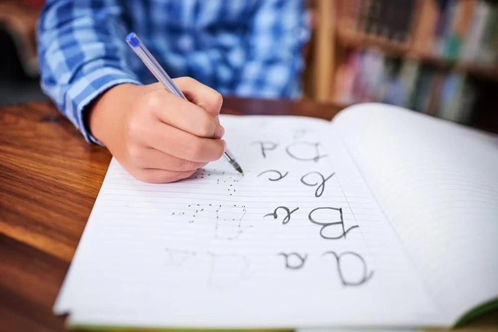 Ensinar caligrafia para crianças