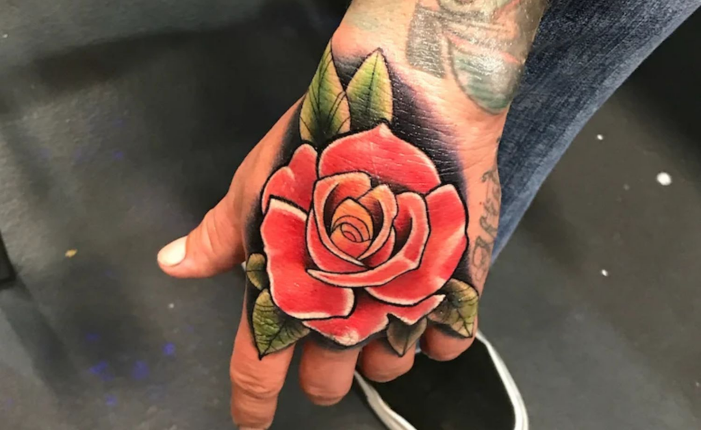Aplicativo com centenas de ideias de tatuagem minimalista 2024 7 image 1077