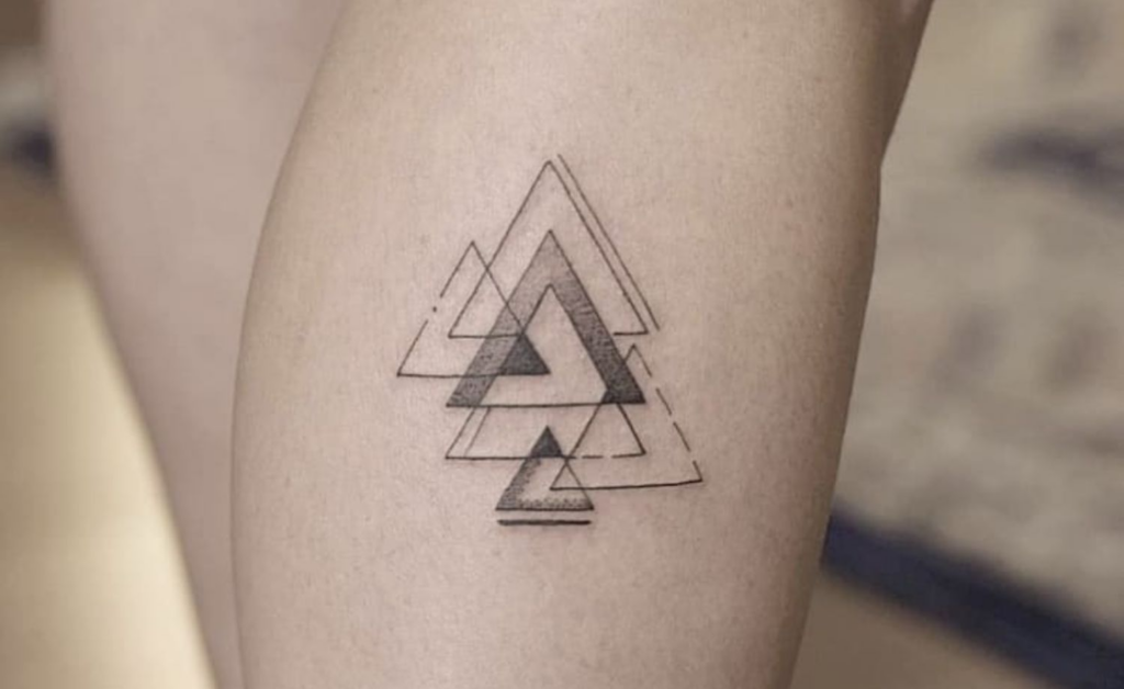 Aplicativo com centenas de ideias de tatuagem minimalista 2024 8 image 1078