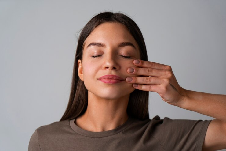 Exercícios de ioga facial