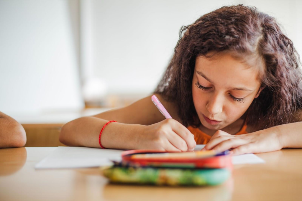 Aulas de reforço escolar grátis