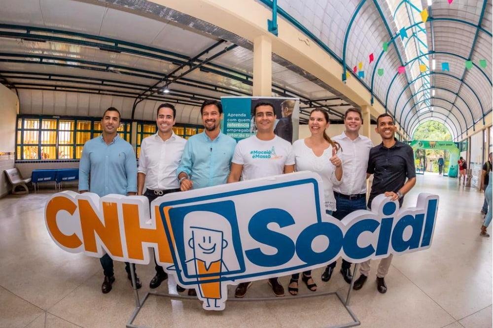 CNH Social AL