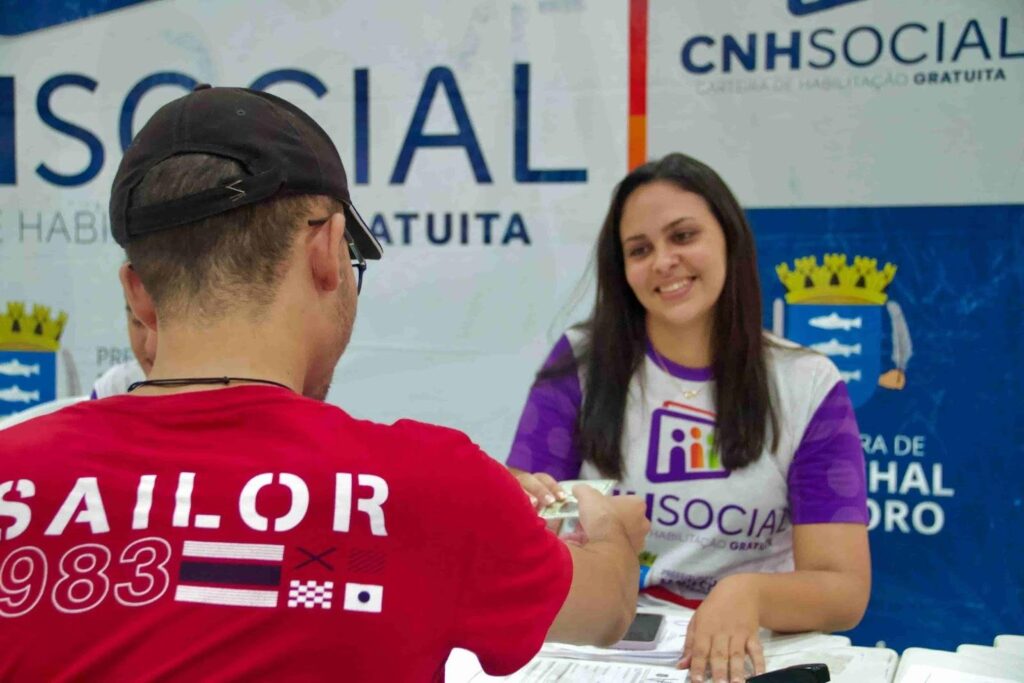 CNH Social AL