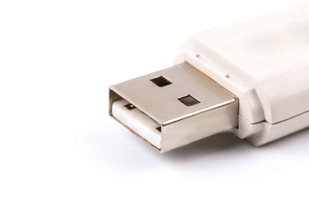 Como recuperar pen drive corrompido